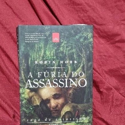 A fúria do assassino - Robin hobb - Livro 3