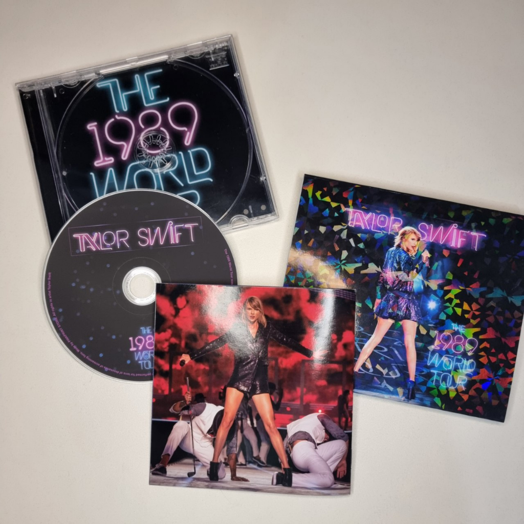 TAYLOR SWIFT - THE 1989 WORLD TOUR (LIVE) [HOLOGRÁFICO] | Shopee