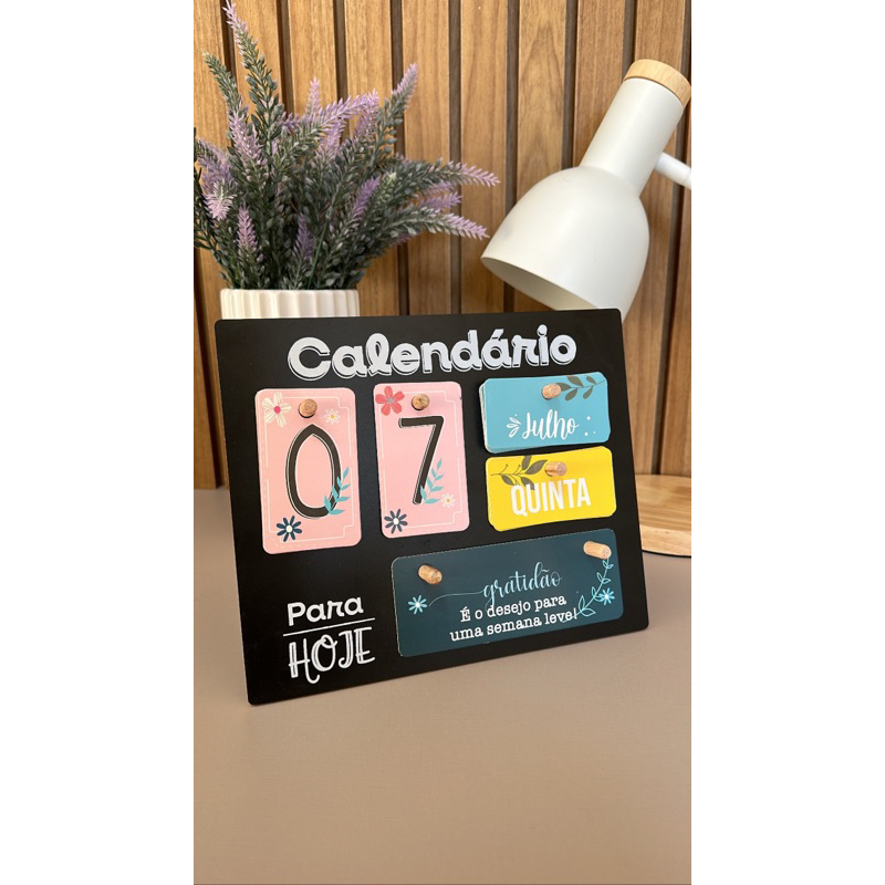 Cative! Presentes & Decorações - Calendário Permanente de Mesa Para Hoje  Determinação