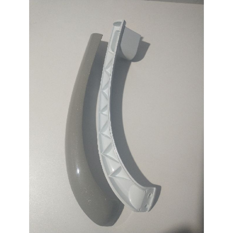 Puxador da porta do Freezer(parte de cima ) - Geladeira Dako REDK38 original