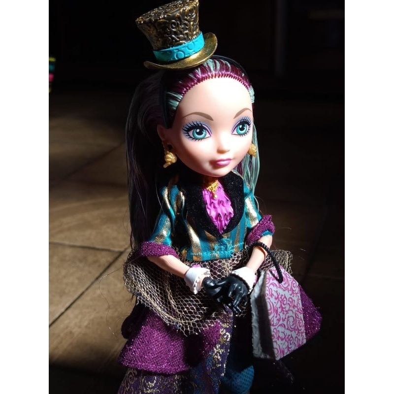 Ever After High Raven Queen Filha Da Rainha Má - Piquenique