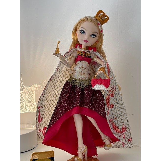 Bonecas Ever After High: Apple White Dia do Legado