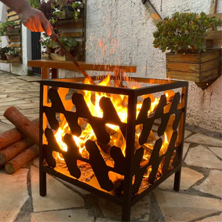 Lareira Externa A Lenha Portátil Em Aço Carbono Rustica