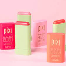 Pixi Beauty On-the-Glow Blush em Bastao Matte Satin