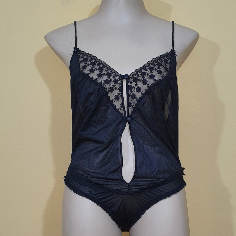 Lace-trim Romper - Victoria's Secret  Pijamas sensuais, Roupas pijamas,  Macacões