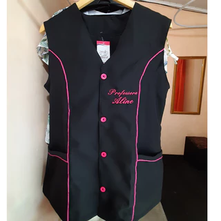 Jaleco feminino personalizado com nome bordado