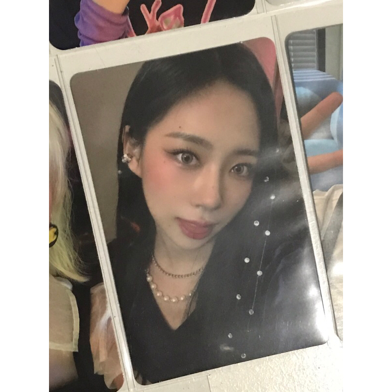 Purple Kiss Photocards (Dosie e Chaein) | Shopee Brasil