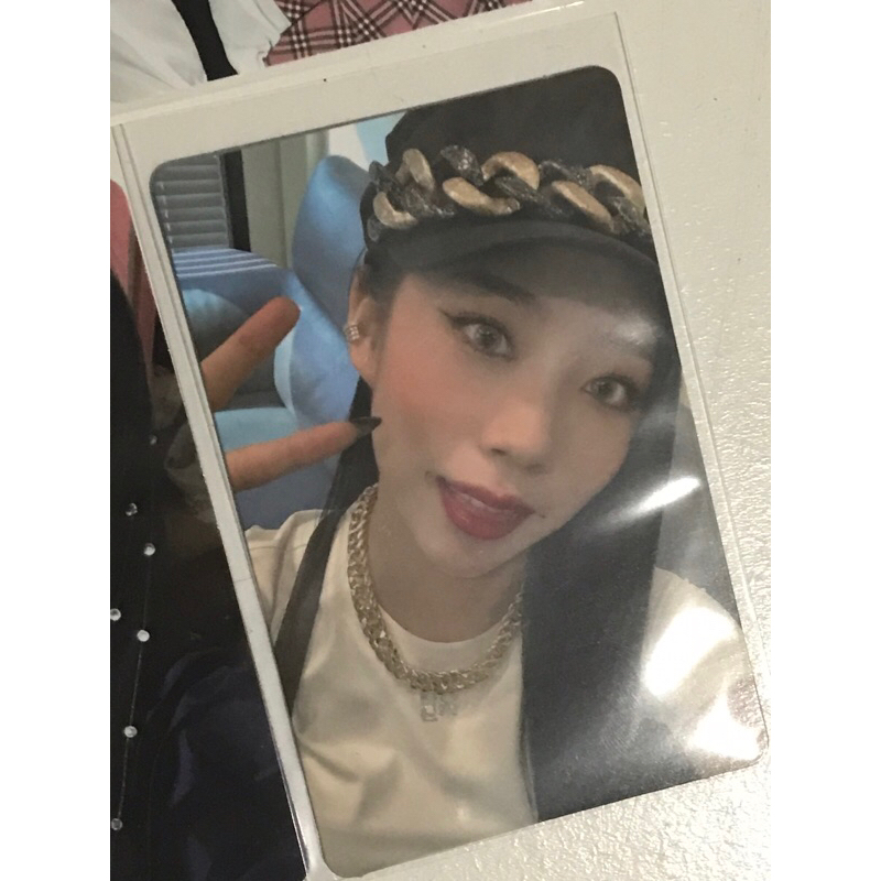 Purple Kiss Photocards (Dosie e Chaein) | Shopee Brasil