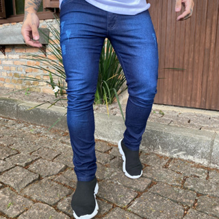 Calça Jeans Masculina Skinny Lavagem Escura Destonada Detalhes em Puidos Tecido Premium