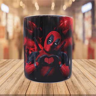 Caneca Deadpool Coração Marvel Filme
