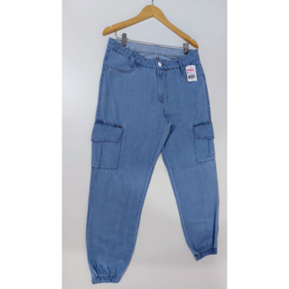Calça Jeans Cargo Plus Size