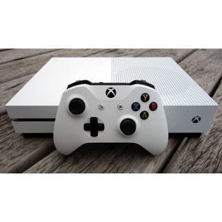Xbox one S +1controle 150 jogos