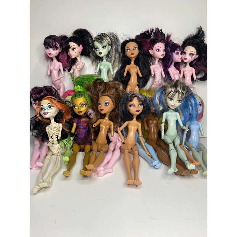 SUCATAS Bonecas Monster High