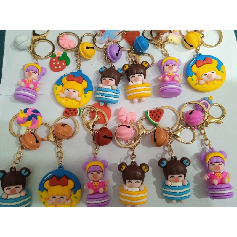 chaveiro boneca com 12 unidades