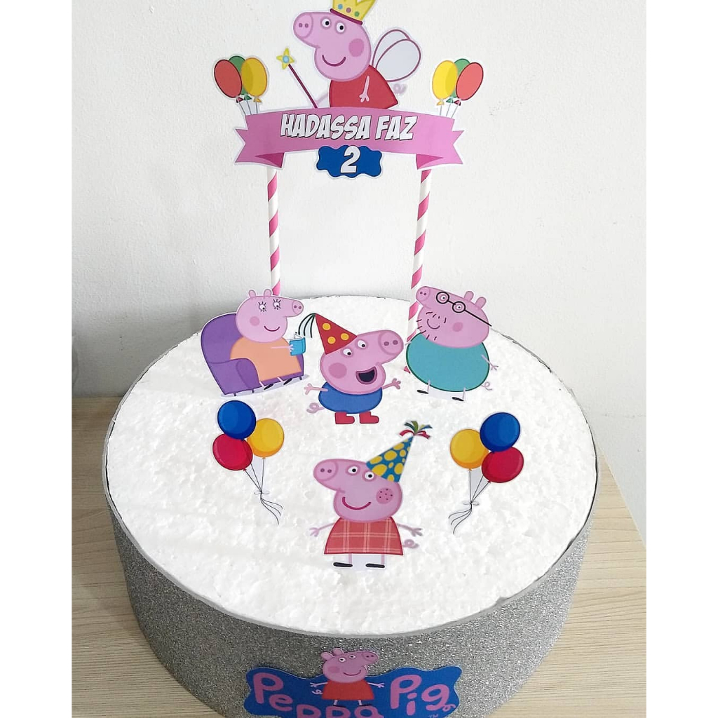 Topo de bolo Peppa Pig  Peppa pig birthday party, Peppa pig party, Peppa  pig birthday