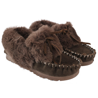 Pantufa Adulto Feminina Fechada Estilo Mocassim com Borda de Pelúcia