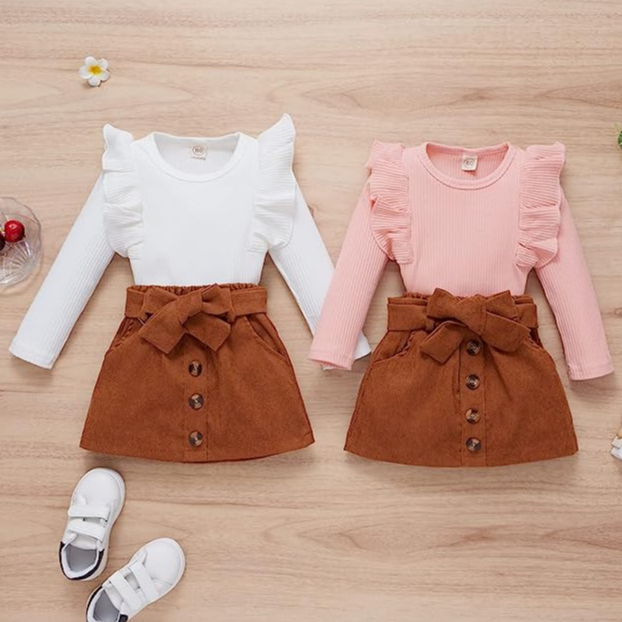 8 a 14 anos) CONJUNTO SAIA + CAMISETA INSPIRAÇÃO SÉRIE MODA MENINA _ *nome  da criança deve ser informado no whatsapp* - Pityticos Moda Infantil