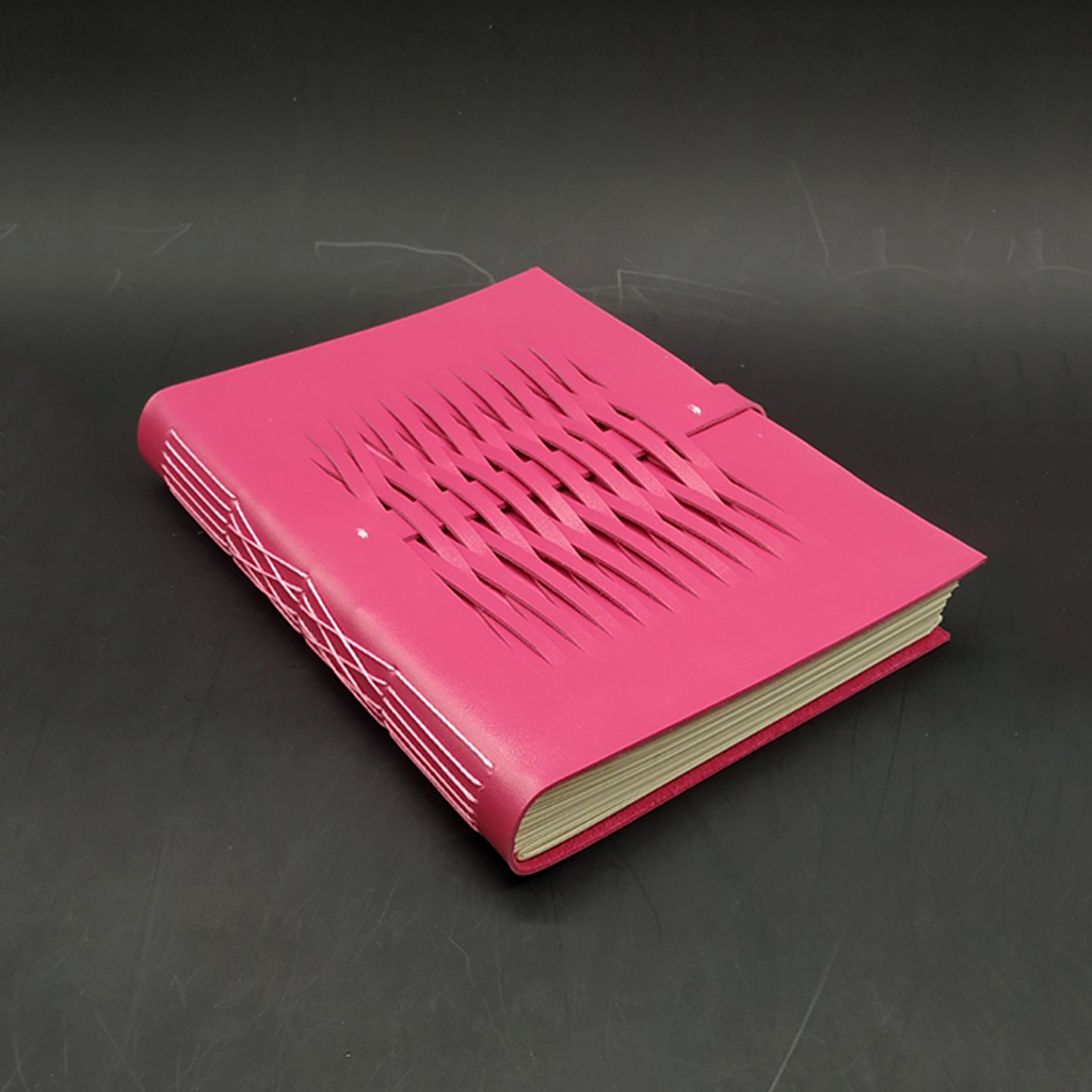 Caderno Couro Trançado Sketchbook A5 (22 x 16 cm) Desenho e anotações