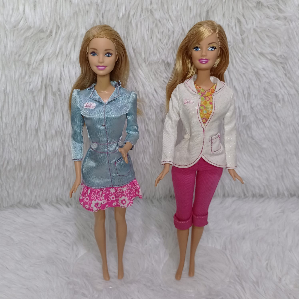 Boneca Barbie Profissões Cabeleireira Fashion DVF50 Mattel