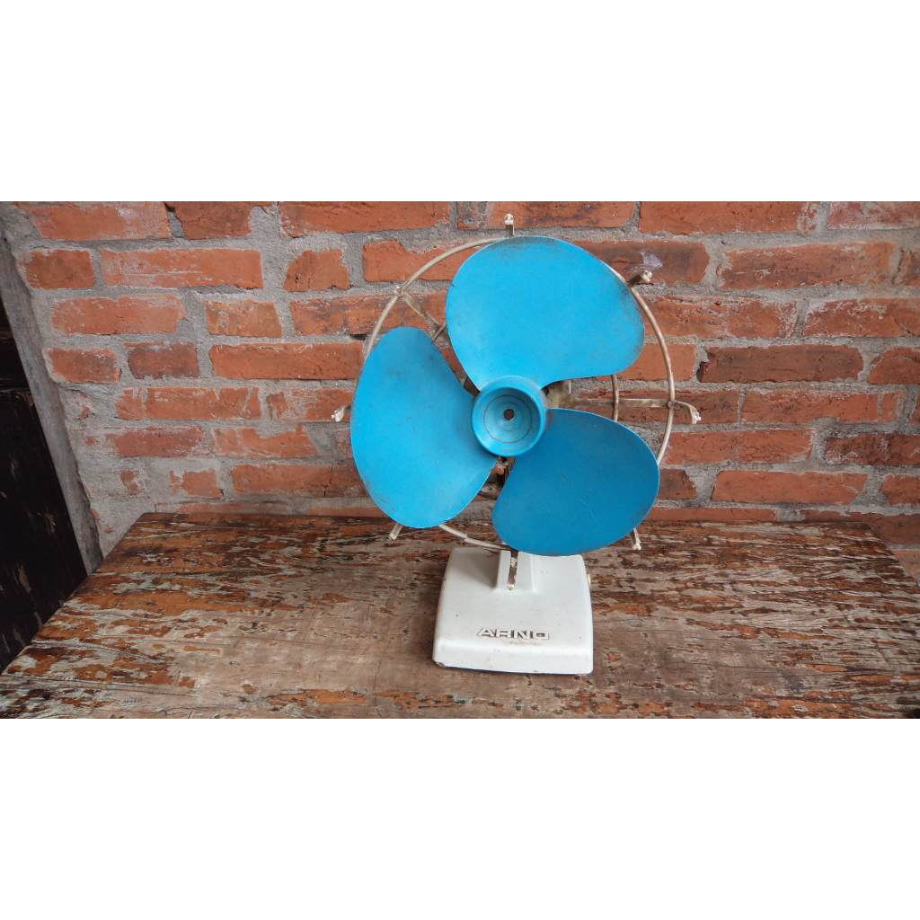 com defeito antigo ventilador arno 110 volts