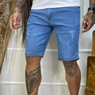 Bermuda Masculina Lisa Azul Claro Leves Detalhes Tendência Verão