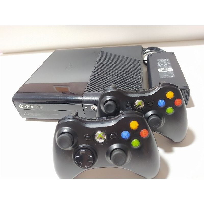 Xbox 360 desbloqueado com RGH e vários jogos instalado no HD. - Videogames  - Sussuarana, Salvador 1253944183