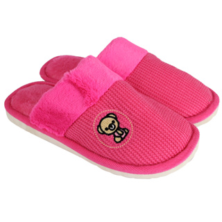 Pantufa adulta feminina com detalhe de urso bordado