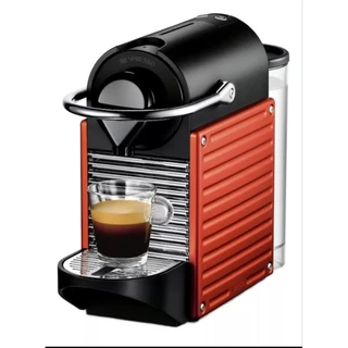 Cafeteira Nespresso Pixie c60 usada