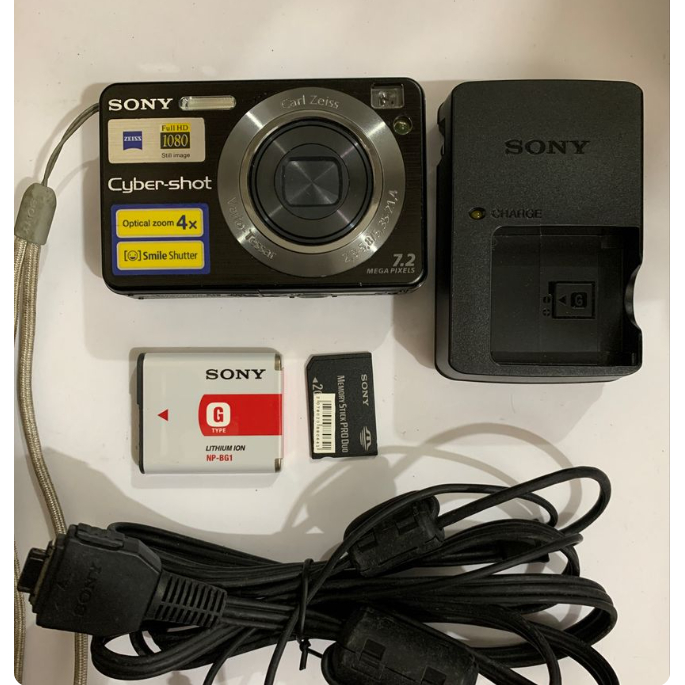 Câmera Digital Sony Cyber-Shot Dsc-w110, Full HD 1080p, 7.2 Mega Pixels inclui kit completo com 6itens original Usado(pouco uso)ótimo estado de conservação