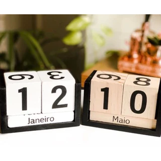 Calendário de Mesa Decorativo de Madeira com Quadradinhos Preto Permanente Escritório
