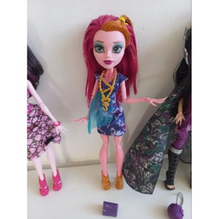 Boneca antiga pós monster high ever after high raven queen