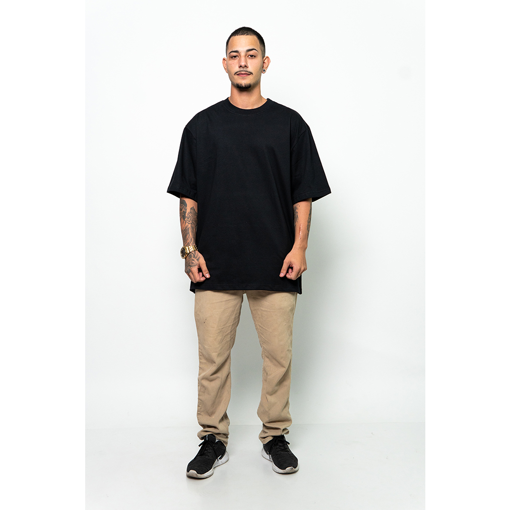 Camiseta Oversized Preta Streetwear Lisa Premium (Compre direto da fábrica)