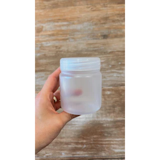 10 UN POTE DE PLÁSTICO 250 ML C/ TAMPA