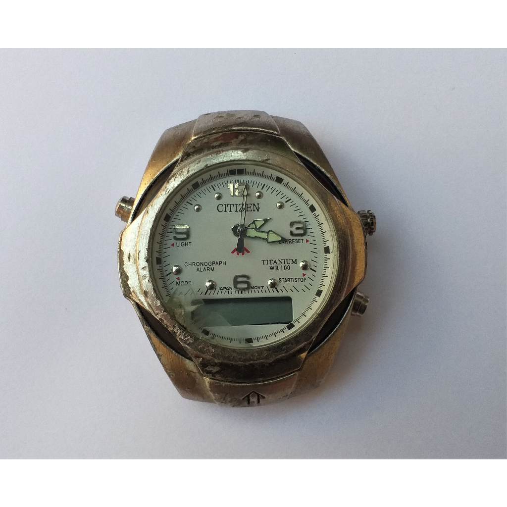 AN1477= COM DEFEITO ANTIGO RELOGIO CITIZEN TITANIUM DETALHES ABAIXO