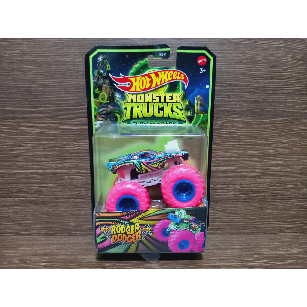  Hot Wheels Monster Trucks Arena Smashers Glow-in-The-Dark  Gunkster Playset with 1 Glow-in-The-Dark 1:64 Scale Gunkster Toy Truck & 2  Crushable Cars : Toys & Games