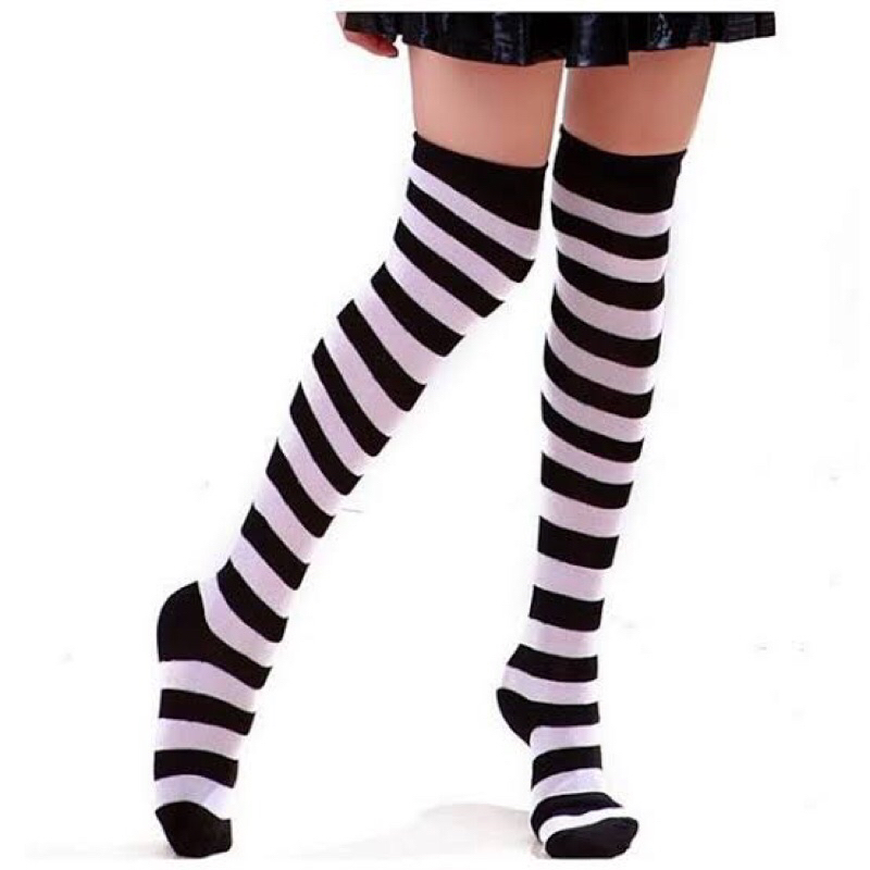Meias 7/8 listrada preta e branca até joelho cosplay | Shopee Brasil