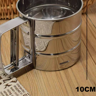 Tapioqueira Polvilhador Peneira 10x5x9 Com Gatilho Manual Inox Peneirar Tapioca Farinha Açucar Multiuso Universal em Oferta na Shopee