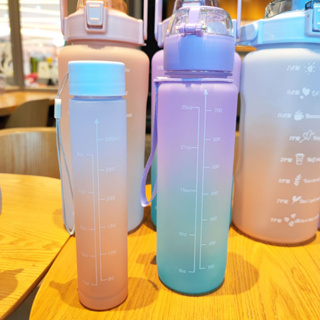 KIT 3 Garrafa De Agua Squeeze Tie Dye COM Alca E Adesivo 2000ml+900ml+300ml Portatil
