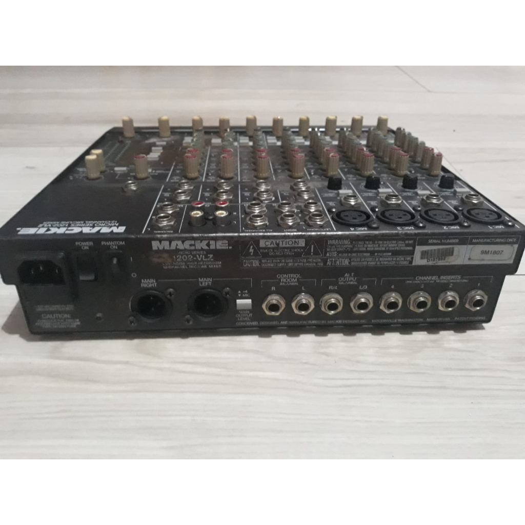 人気を誇る Series Micro Mackie Som De Mesa 1202-vlz Usada - Canais 12 配信機器・PA機器・レコーディング機器