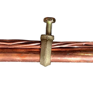 01 Haste de cobre aterramento - 1m. + conector de haste.
