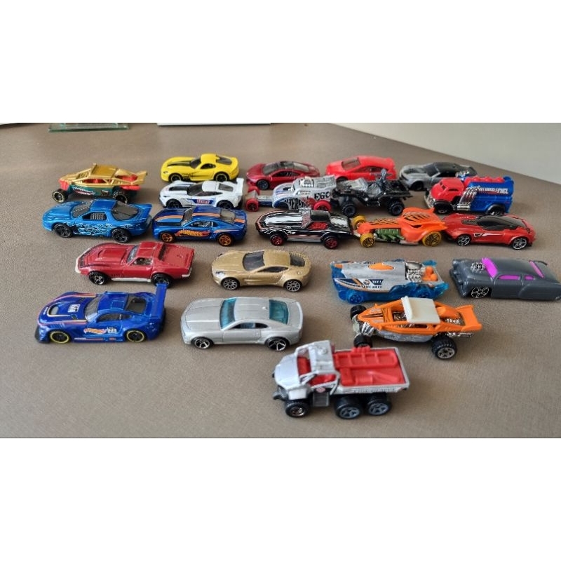 Selezione Di Auto Hot Wheels, Matchbox E Maisto &ndash; Vintage E Moderne (Anni 60-2000)