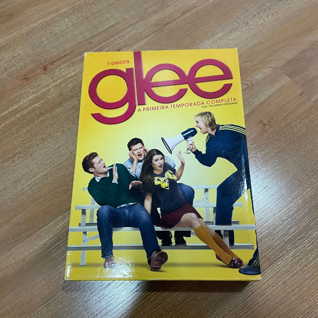 BOX PRIMEIRA/SEGUNDA TEMPORADA GLEE (7 DVDs) | Shopee Brasil