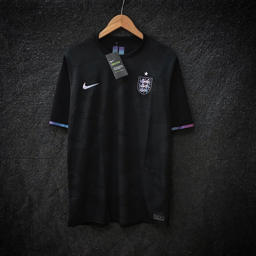 Camisa Camiseta de time Inglaterra Preta Masculina 22/23