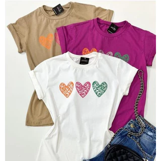Camiseta T-shirt Feminina Estampada 3 Coração Colorido