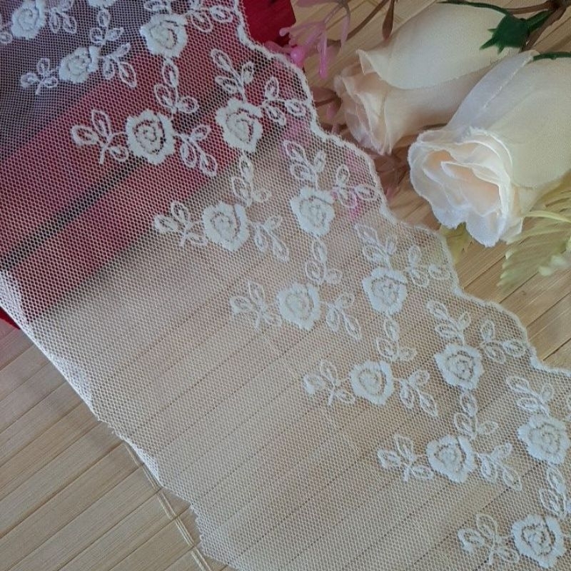 Renda Bordado em Tule BT014 Off White por Metro | Shopee Brasil