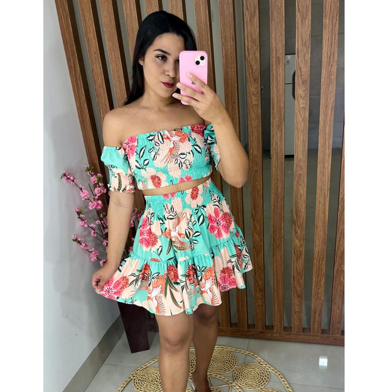 Conjuntos de saia e best sale blusa curta