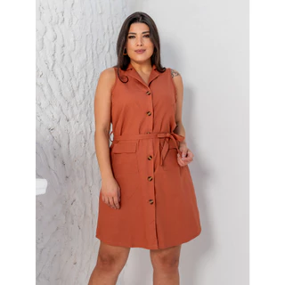 Vestido Plus Size Feminino Manga Regata com Botões Frontais e Cinto-Faixa Elegante