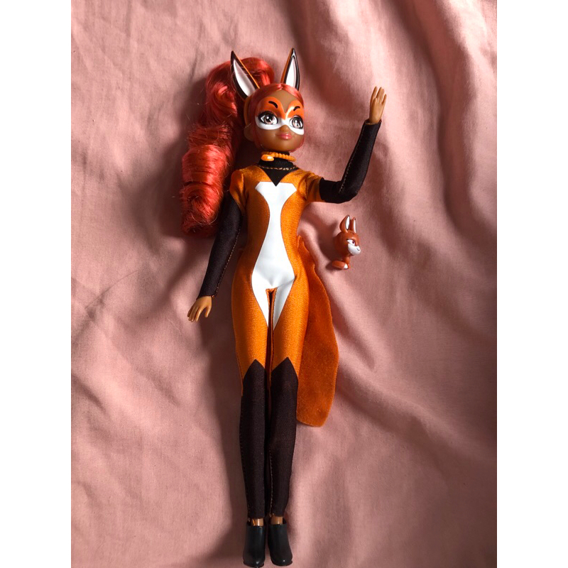 Miraculous Laybug 2022 dolls: Ladydragon, Vesperia, Cosmobug