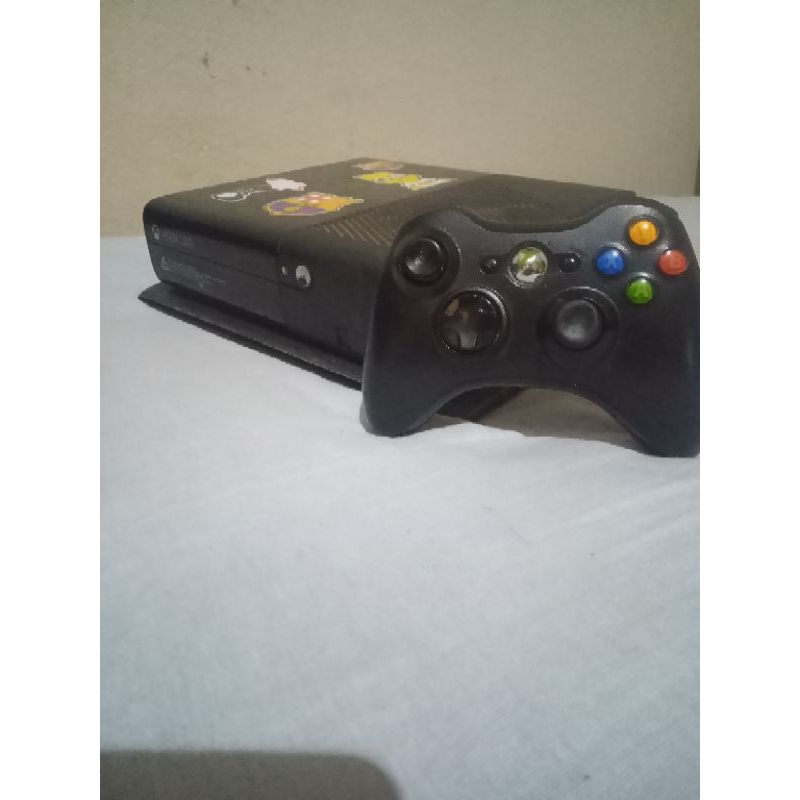 Console Xbox 360 Slim Desbloqueado Ltu + 2 Controles Sem Fio Originais -  Seminovo