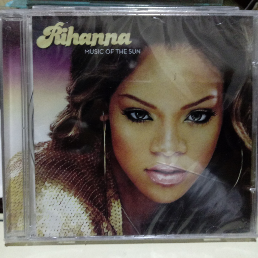 Dvd rihanna em dobro live in montreal 2007 + remixes - Jam Records